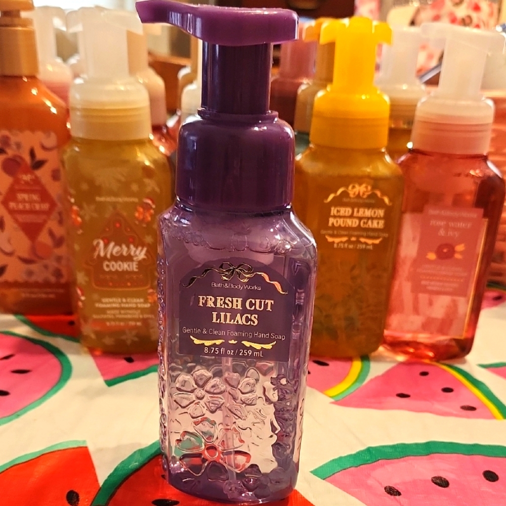 NWT Bath & Body Works FRESH CUT LILACS 💐